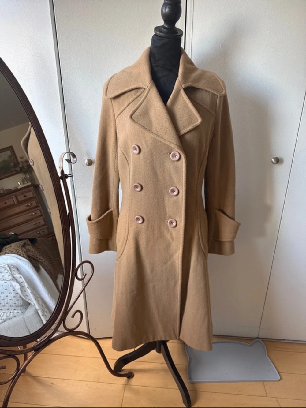 Womens Double-Breasted Camel Wool & Cashmere Coat